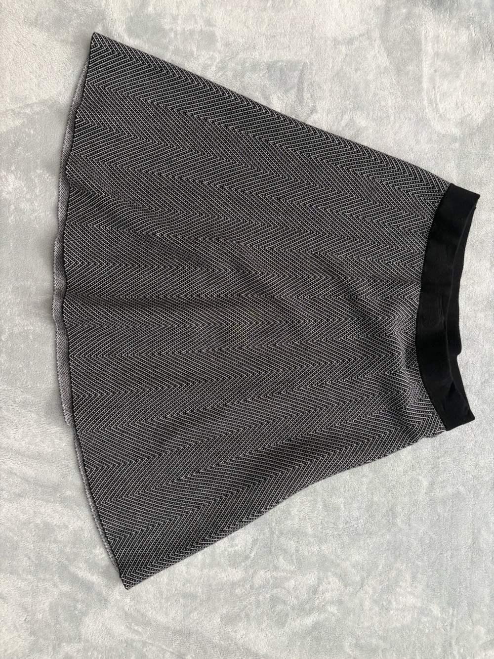 41 Hawthorn Black and White Chevron A-Line Skirt